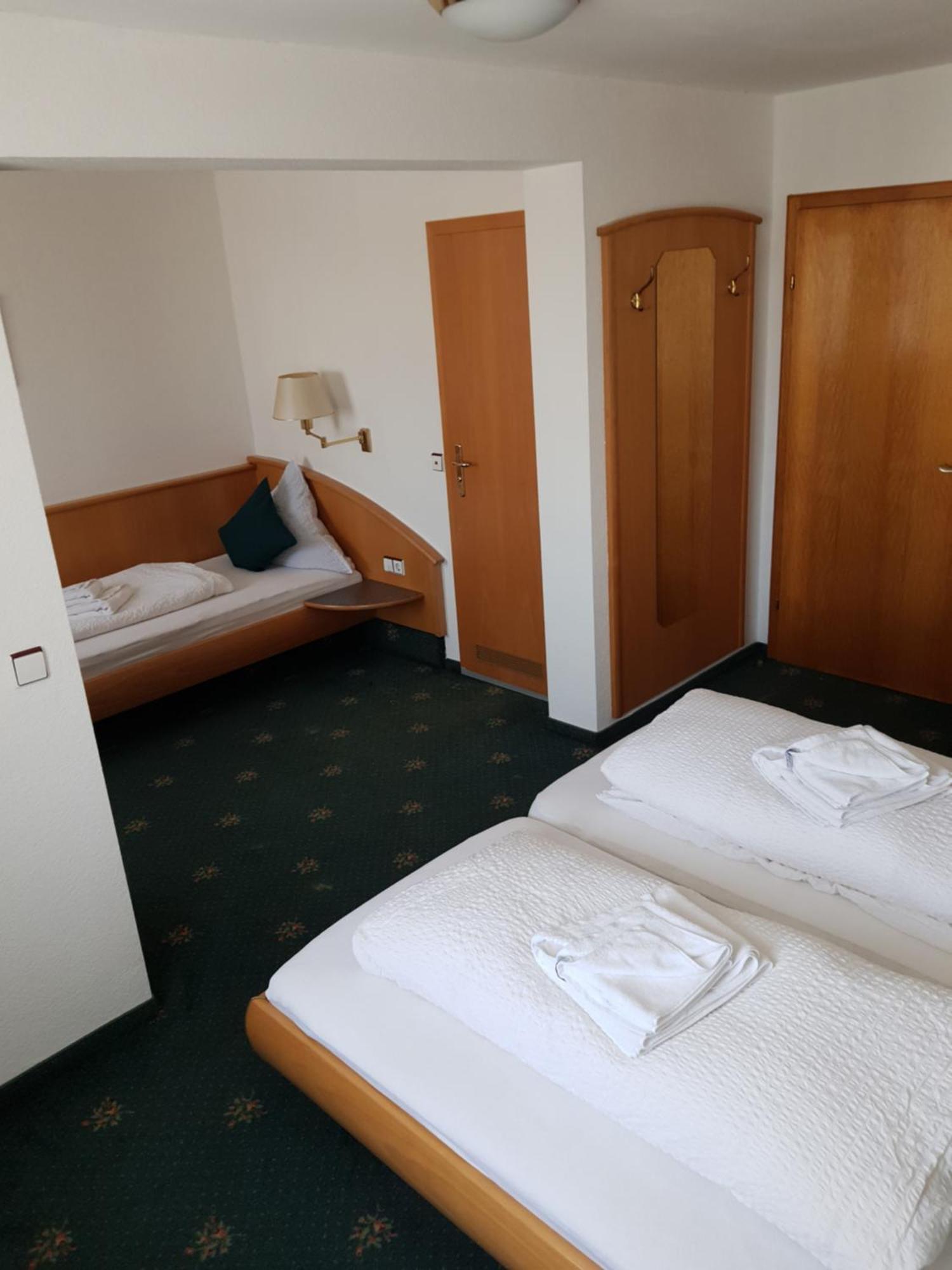 Hotel Pension Brenz Sontheim an der Brenz Zimmer foto